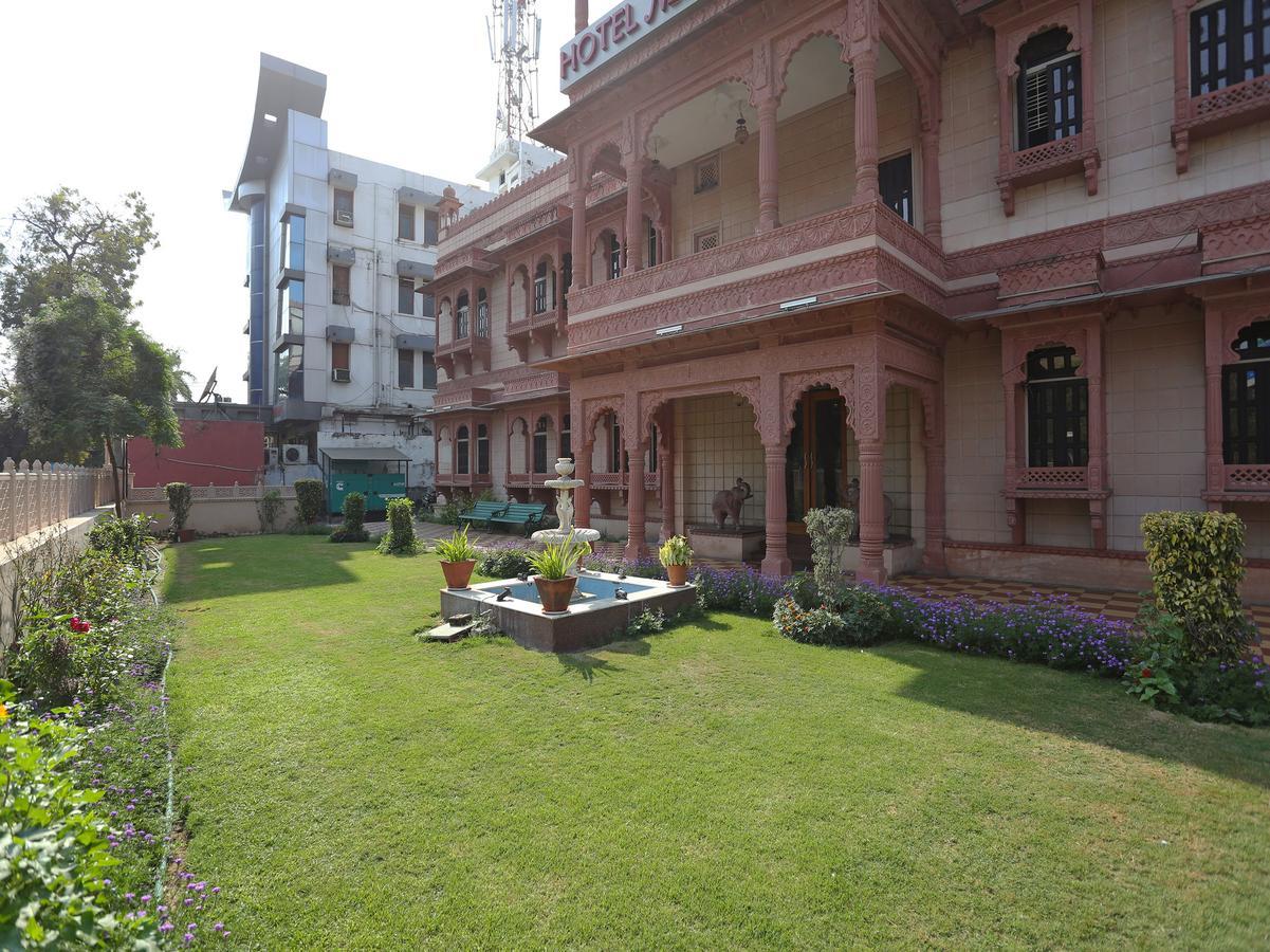 Oyo 7880 Hotel Navrang Kota  Exterior photo