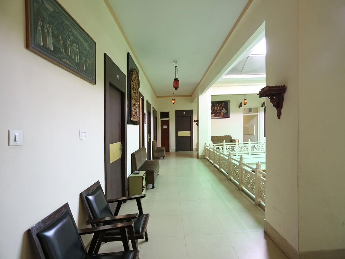 Oyo 7880 Hotel Navrang Kota  Exterior photo